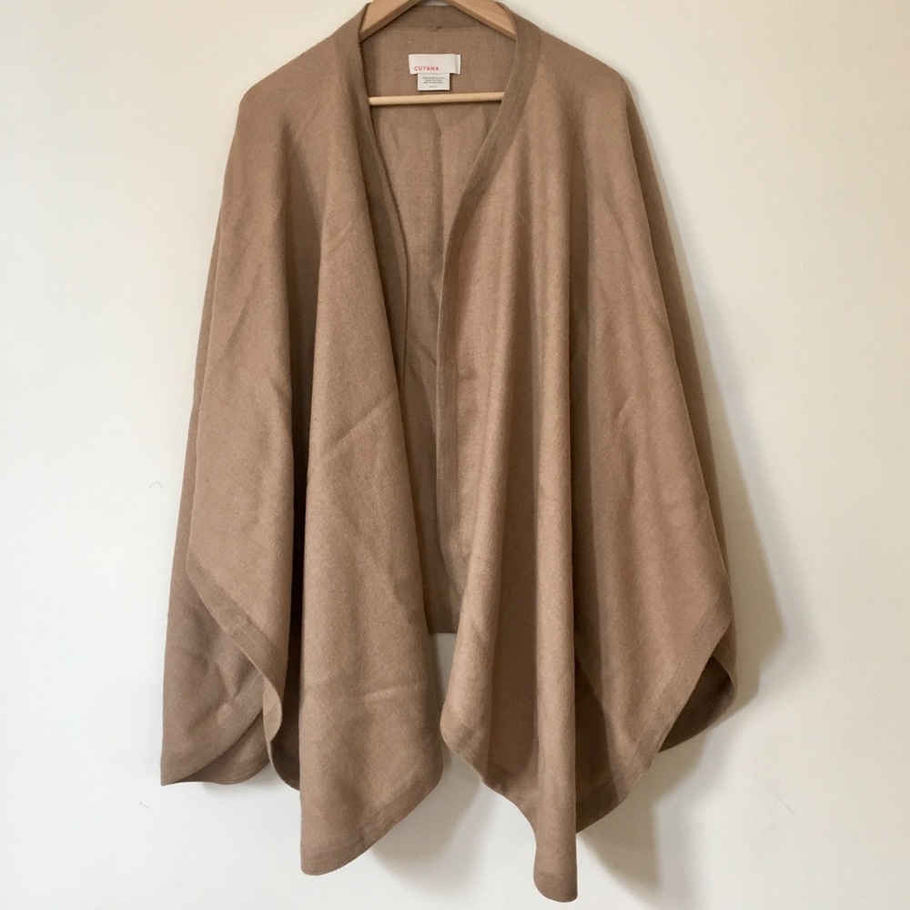 LOWEST ⬇️ Cuyana Classic Alpaca Cape (petite)
